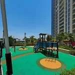 Frank Porter - Aykon City Tower